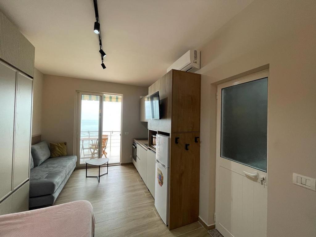 Bellavista Apartment Дуррес Екстер'єр фото